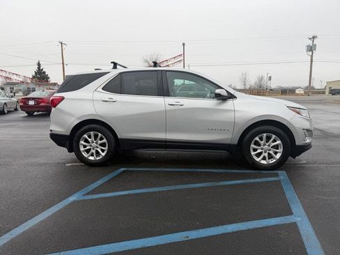 Used 2018 Chevrolet Equinox LT image 10