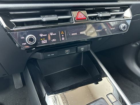 New 2026 Kia Niro LX FWD image 20