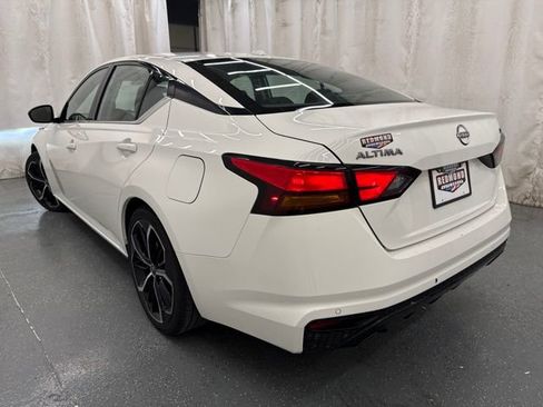 Used 2024 Nissan Altima 2.5 SR FWD image 6