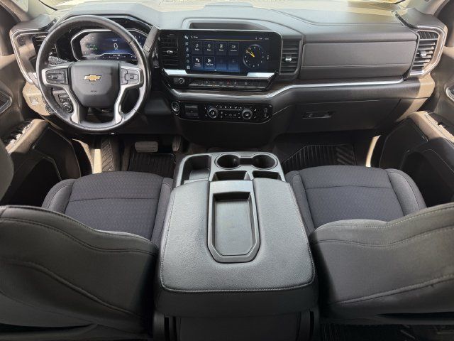 Certified 2022 Chevrolet Silverado 1500 LT w/ Z71 Off-Road Package AWD/4WD image 14