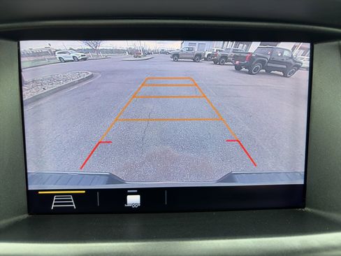 Used 2020 Chevrolet Colorado LT image 18