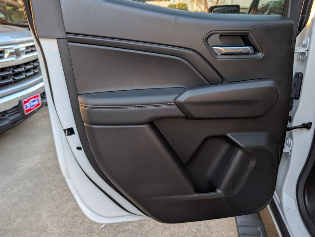 New 2026 Chevrolet Colorado LT w/ LT Convenience Package AWD/4WD image 8