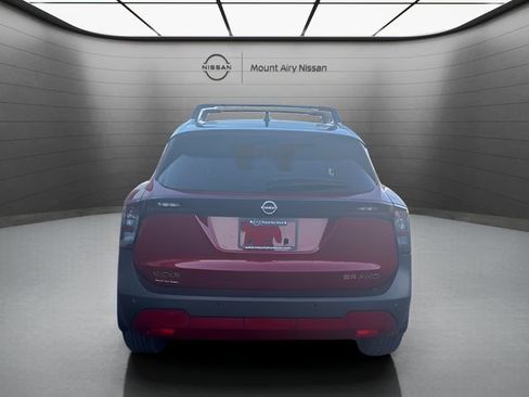 Used 2025 Nissan Kicks SR w/ SR Premium Package AWD/4WD image 5