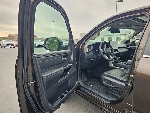 Used 2023 Toyota Tundra Limited image 18
