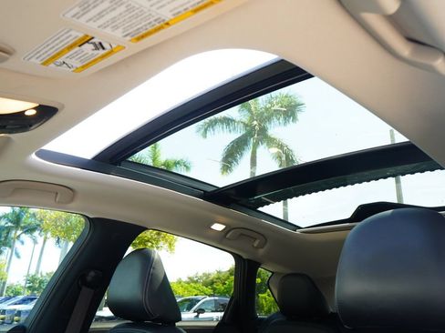 Used 2021 INFINITI QX50 Luxe FWD image 5
