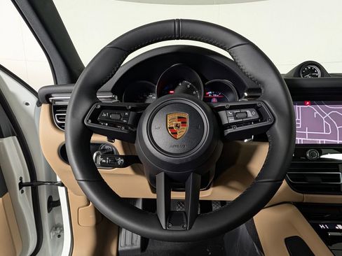 New 2026 Porsche Macan image 35