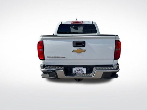 Used 2019 Chevrolet Colorado W/T AWD/4WD image 4