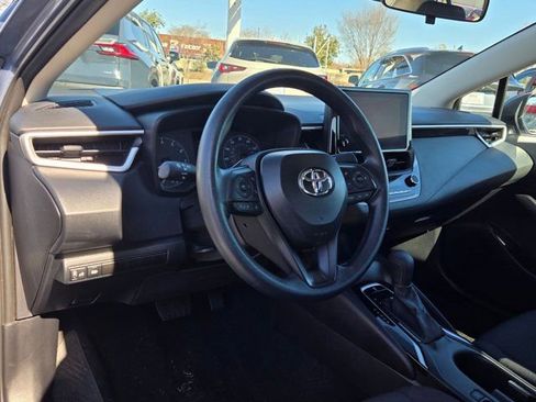 Used 2025 Toyota Corolla LE image 15
