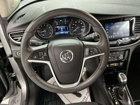 Used 2022 Buick Encore Preferred w/ Safety Package AWD/4WD image 4