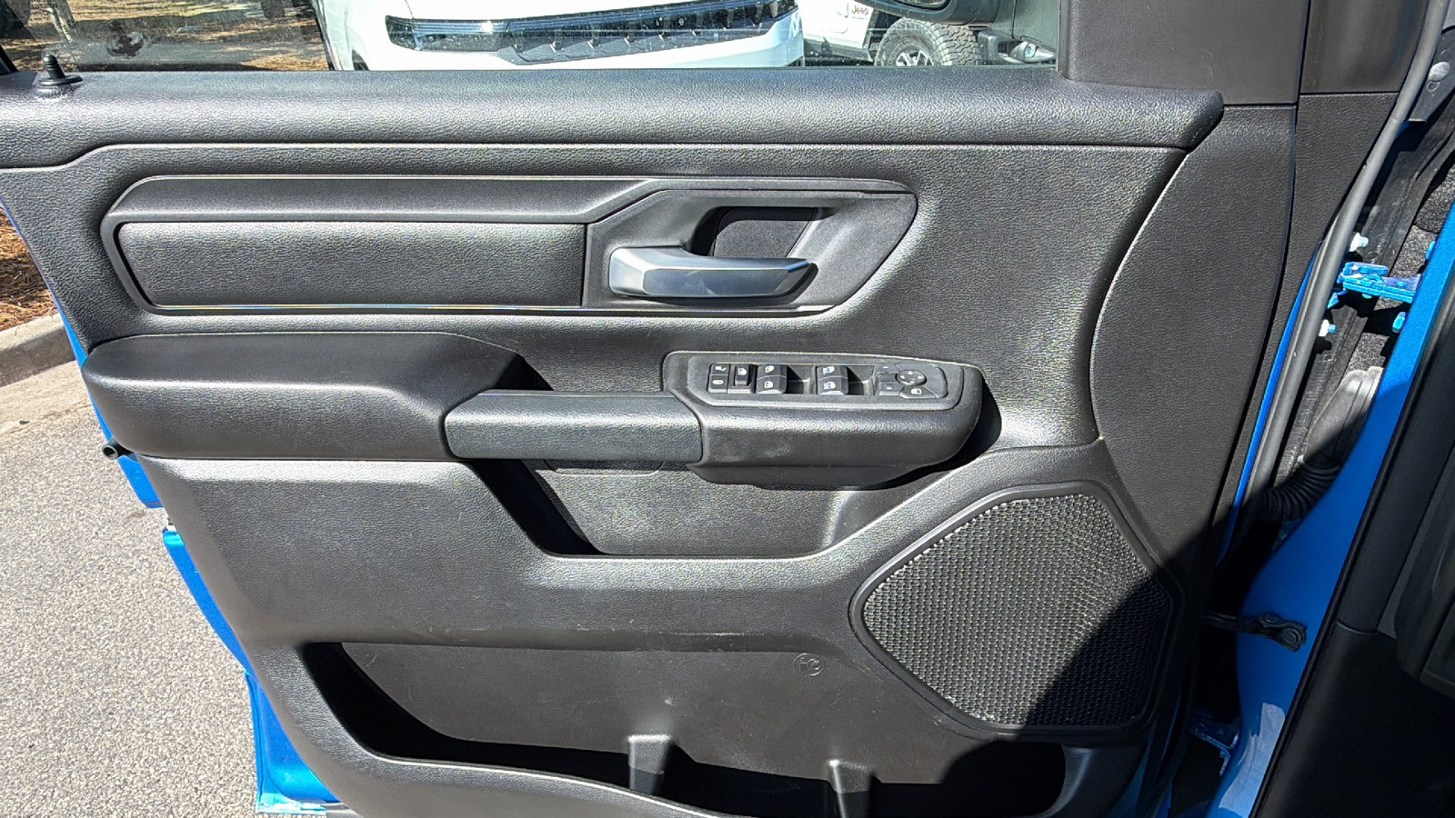 Used 2025 RAM 1500 Warlock AWD/4WD image 16
