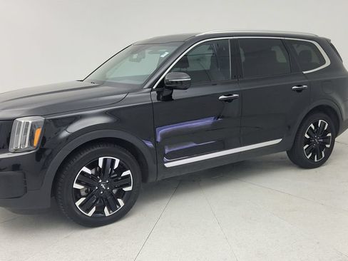 Used 2023 Kia Telluride SX AWD/4WD image 3