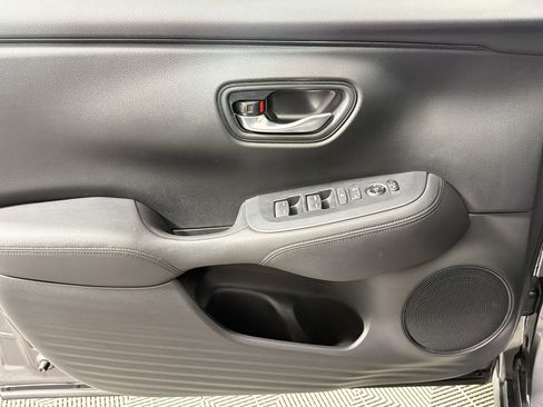 Used 2024 Honda HR-V LX image 10