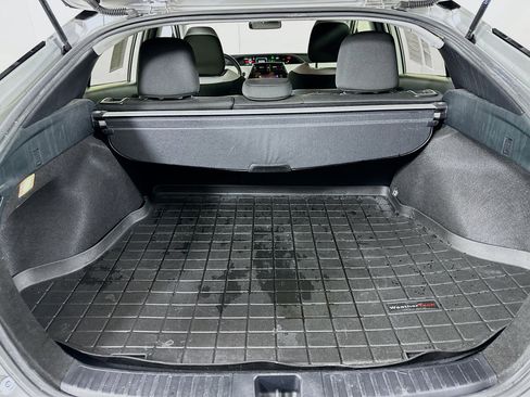 Used 2022 Toyota Prius LE image 27