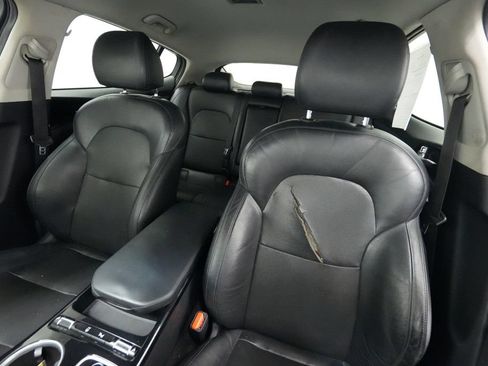 Used 2018 Kia Stinger RWD image 13