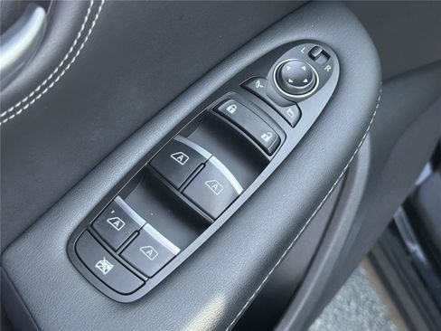 Used 2025 INFINITI QX55 Luxe w/ Cargo Package AWD/4WD image 15
