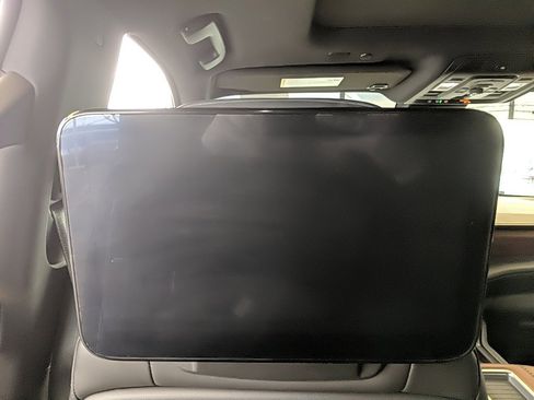 Used 2023 GMC Yukon Denali Ultimate image 19