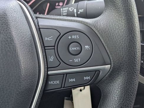 Used 2022 Toyota Camry LE AWD/4WD image 25