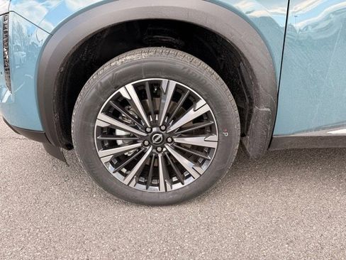 New 2026 Nissan Pathfinder Platinum w/ Cargo Package image 10