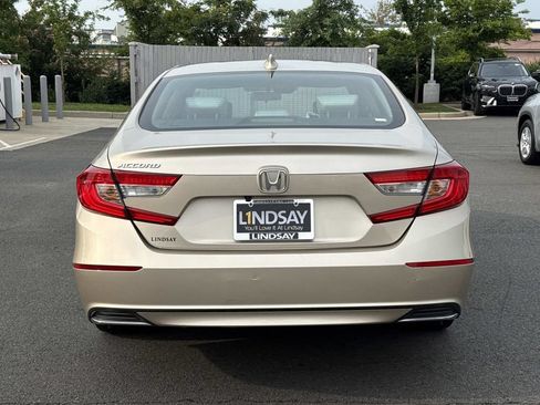 Used 2020 Honda Accord EX image 4