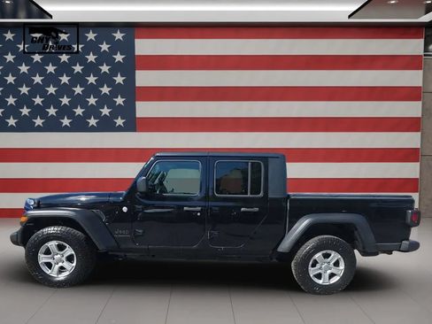 Used 2020 Jeep Gladiator Sport w/ Quick Order Package 24S AWD/4WD image 8