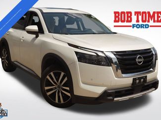 Used 2025 Nissan Pathfinder Platinum FWD video 1