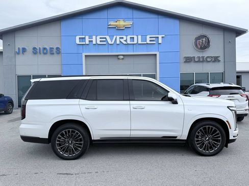 Used 2025 Cadillac Escalade Sport Platinum AWD/4WD image 8