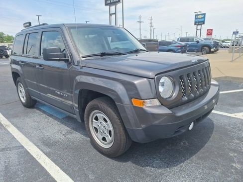 Used 2016 Jeep Patriot Sport FWD image 7