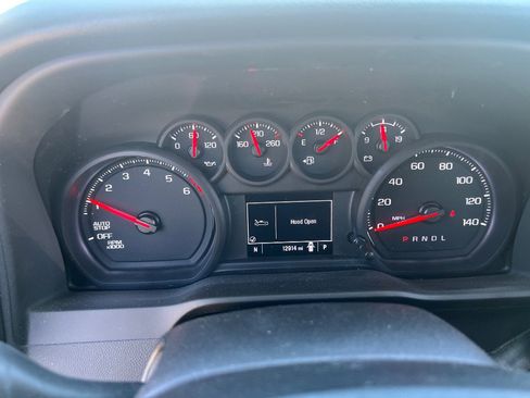 Used 2025 Chevrolet Silverado 1500 W/T image 17