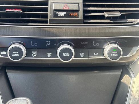 Used 2019 Honda Accord LX image 25
