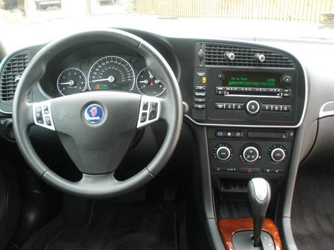 Used 2008 Saab 9-3 2.0T w/ Premium Package image 32
