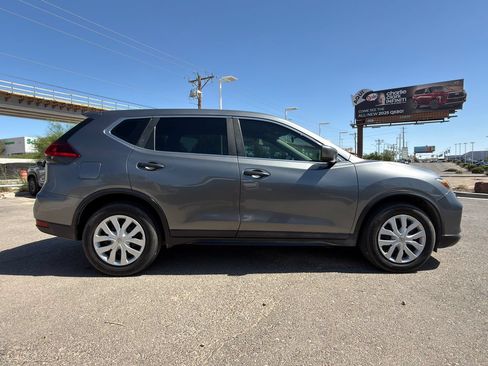 Used 2020 Nissan Rogue S FWD image 6