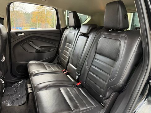 Used 2018 Ford Escape Titanium image 38