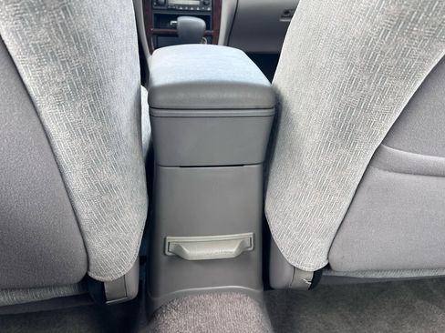 Used 2001 Nissan Altima GXE image 48