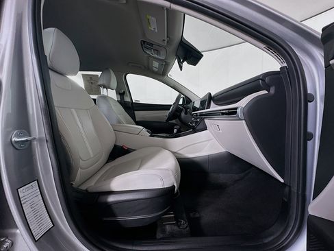 Used 2025 Hyundai Tucson SEL FWD image 32