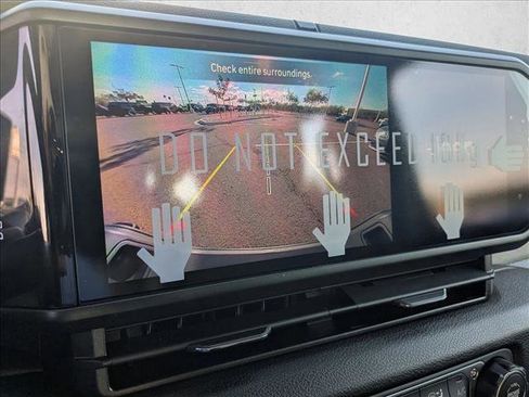 New 2026 Jeep Gladiator Sport AWD/4WD image 13