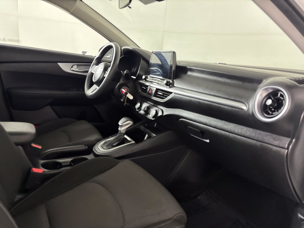 Used 2024 Kia Forte LXS FWD image 31