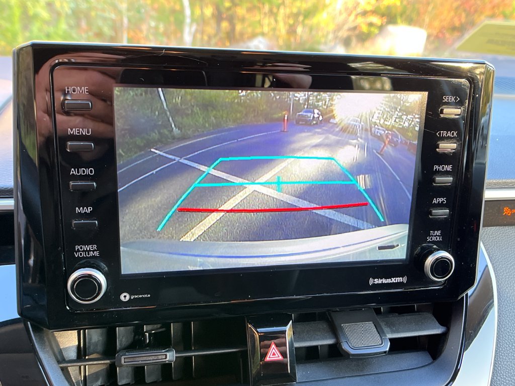 Used 2022 Toyota Corolla LE FWD image 18