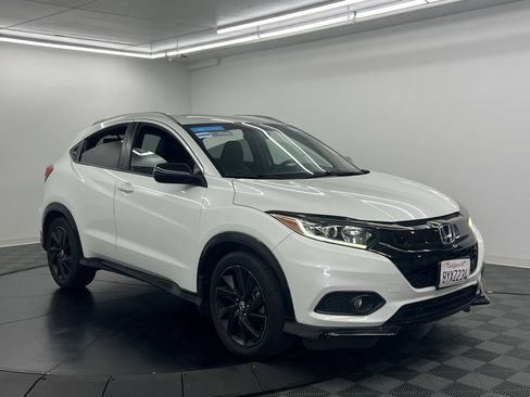Used 2022 Honda HR-V Sport image 2