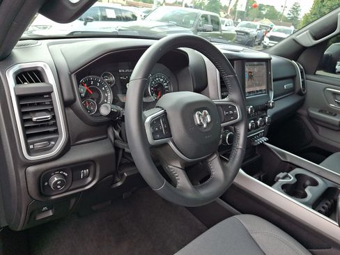 Used 2023 RAM 1500 Big Horn AWD/4WD image 25
