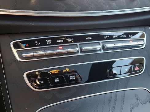 Used 2021 Mercedes-Benz E 350 4MATIC Sedan image 15