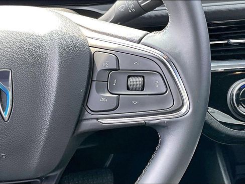 Used 2025 Buick Envista Sport Touring FWD image 12
