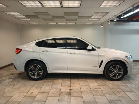 Used 2019 BMW X6 xDrive35i w/ M Sport Package image 3