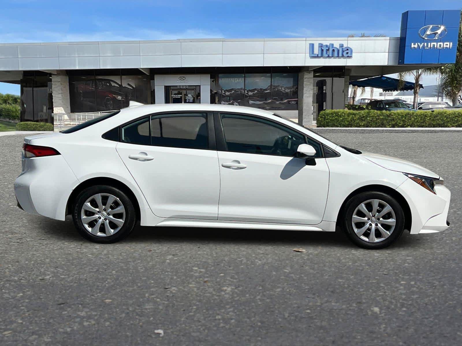 Used 2026 Toyota Corolla LE FWD image 9