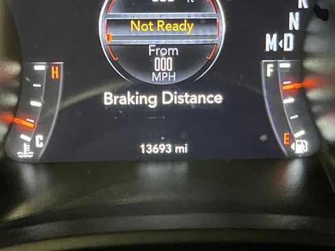 Used 2021 Dodge Challenger SXT image 6