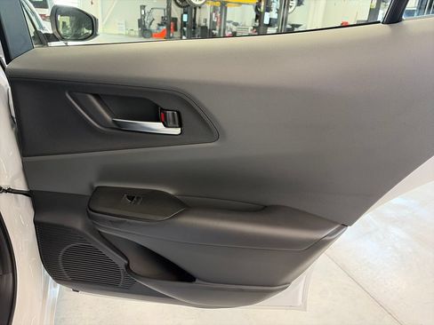 Used 2024 Toyota Prius XLE AWD/4WD image 28