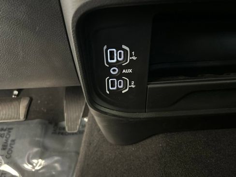 Used 2026 RAM 2500 Laramie AWD/4WD image 54