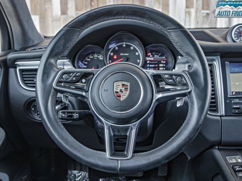 Used 2016 Porsche Macan Turbo AWD/4WD image 12