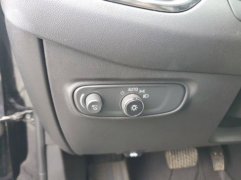 Used 2023 Chevrolet Equinox LT w/ LPO, Floor Liner Package AWD/4WD image 16