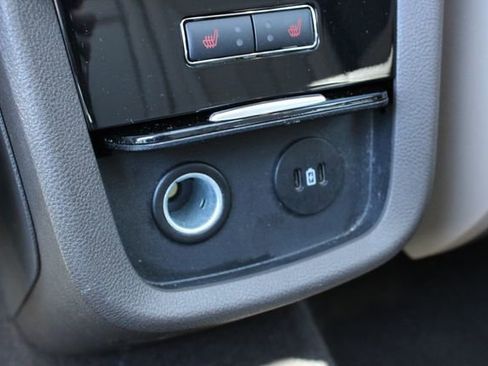 Used 2023 Lincoln Nautilus Reserve w/ Monochromatic Package AWD/4WD image 37