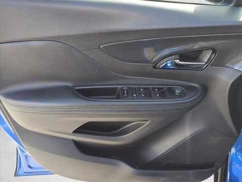 Used 2018 Buick Encore Essence image 7